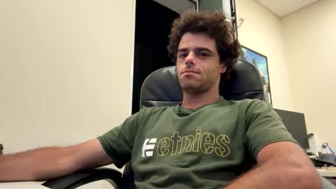 Snapshot of berltex chatting on 25, 10, 2025 Berltex online show from 25, 10, 2025