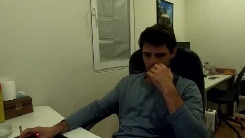 Snapshot of berltex chatting on 14, 11, 2025 Berltex online show from 14, 11, 2025