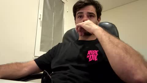 Snapshot of berltex chatting on 29, 11, 2025 Berltex online show from 29, 11, 2025