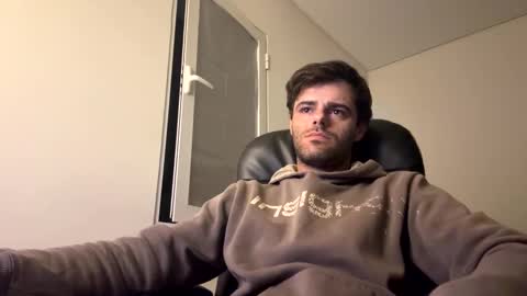 Snapshot of berltex chatting on 2, 12, 2025 Berltex online show from 2, 12, 2025