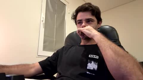 Snapshot of berltex chatting on 23, 12, 2025 Berltex online show from 23, 12, 2025