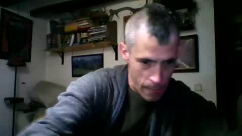 Snapshot of bernichaoss77 chatting on 31, 12, 2024 bernichaoss77 online show from 31, 12, 2024