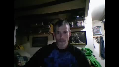 Snapshot of bernichaoss77 chatting on 19, 2, 2025 bernichaoss77 online show from 19, 2, 2025