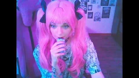 BerrieKitten online show from 16, 4, 2026