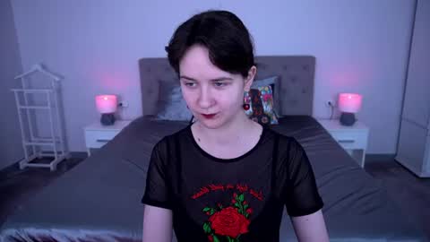 Snapshot of berrydiva chatting on 9, 6, 2026 Violette online show from 9, 6, 2026
