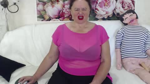 Snapshot of berryshickx chatting on 9, 9, 2025 BerryShickX online show from 9, 9, 2025