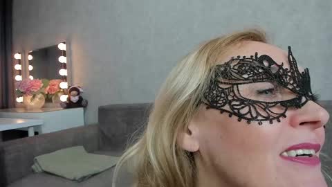 Snapshot of best__angelica chatting on 10, 2, 2025 best__angelica online show from 10, 2, 2025