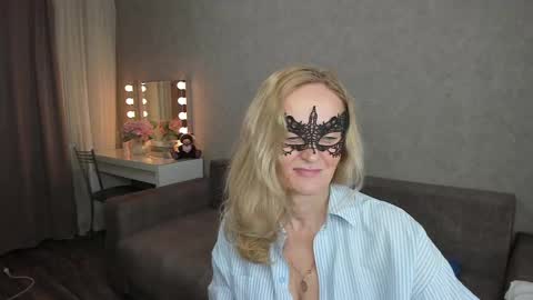 Snapshot of best__angelica chatting on 9, 3, 2025 best__angelica online show from 9, 3, 2025