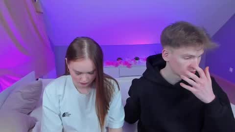 Snapshot of best_trip chatting on 20, 2, 2025 Danny and Kira online show from 20, 2, 2025