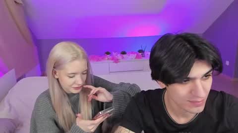 Snapshot of best_trip chatting on 9, 3, 2025 Danny and Kira online show from 9, 3, 2025