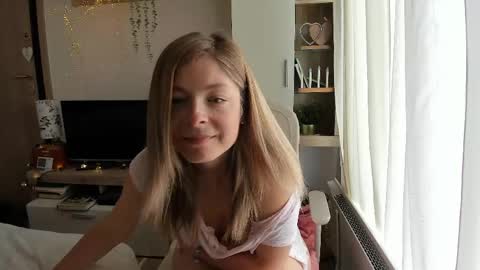 Vicky   online show from 15, 4, 2026