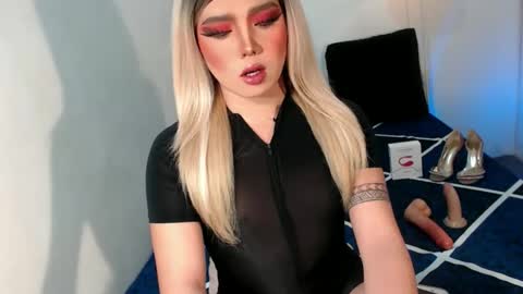 bestgirljulia online show from 5, 11, 2025