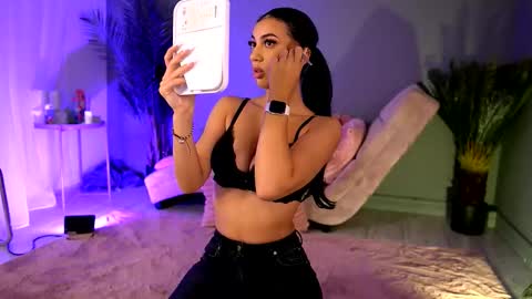 Betty online show from 3, 10, 2025