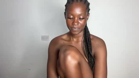 Snapshot of betty_fire_ chatting on 27, 5, 2026 Adah online show from 27, 5, 2026