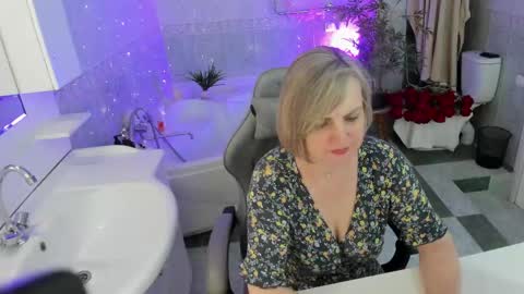 Betty online show from 30, 4, 2026