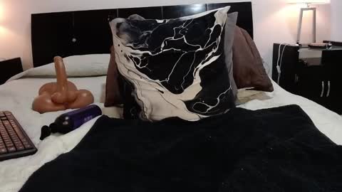 Snapshot of betzabeth_1 chatting on 25, 1, 2025 Catalina online show from 25, 1, 2025