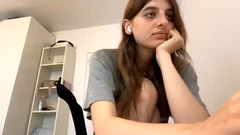 Snapshot of beulahweikert chatting on 14, 6, 2026 Lina online show from 14, 6, 2026