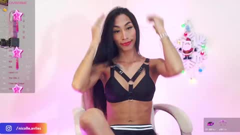 Snapshot of beuty_goddes777 chatting on 26, 12, 2024 Nicolle Aviles online show from 26, 12, 2024