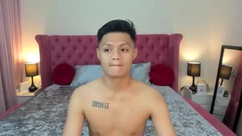 bhillrhey121103 online show from 1, 12, 2025