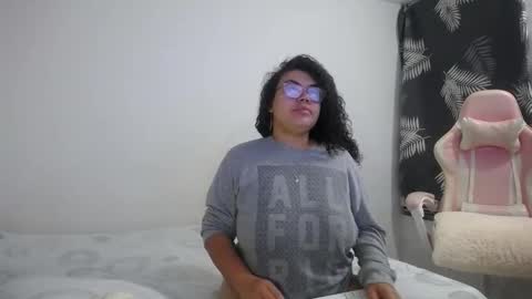 Snapshot of bianca_boobs chatting on 31, 10, 2025 Bianca Tuesday to Sunday from 2am to 6am UTC-5 online show from 31, 10, 2025