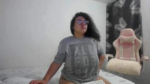 Snapshot of bianca_boobs chatting on 26, 11, 2025 Bianca Tuesday to Sunday from 2am to 6am UTC-5 online show from 26, 11, 2025