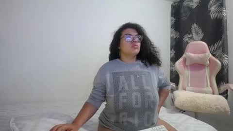 Snapshot of bianca_boobs chatting on 29, 11, 2025 Bianca Tuesday to Sunday from 2am to 6am UTC-5 online show from 29, 11, 2025