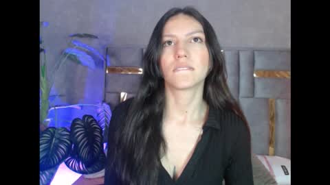 Snapshot of bianca_ks chatting on 11, 11, 2025 Bianca online show from 11, 11, 2025