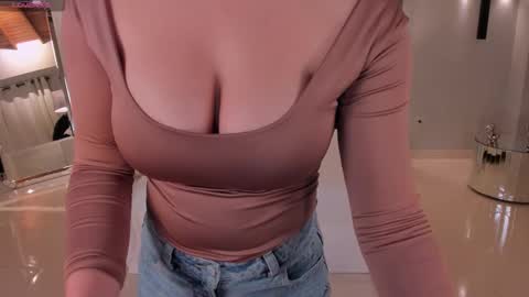 Bianca Pierce online show from 12, 11, 2025