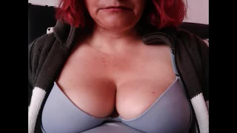 Snapshot of biancasteel chatting on 14, 9, 2025 biancasteel online show from 14, 9, 2025