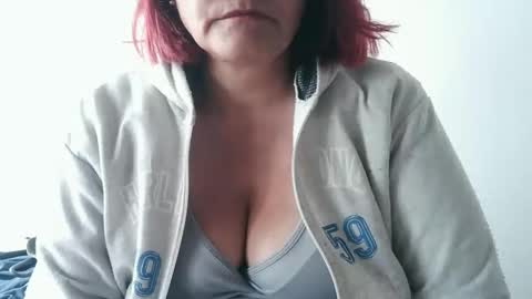 Snapshot of biancasteel chatting on 15, 9, 2025 biancasteel online show from 15, 9, 2025