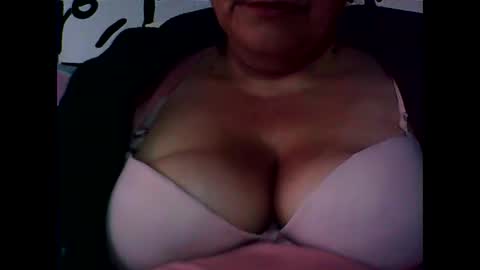 Snapshot of biancasteel chatting on 30, 11, 2025 biancasteel online show from 30, 11, 2025