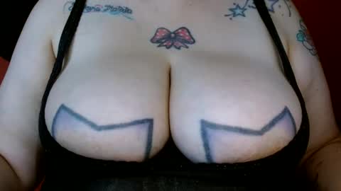 Snapshot of bianka_star_ chatting on 28, 10, 2025 bianca online show from 28, 10, 2025