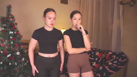 Snapshot of bibandboba_ chatting on 2, 12, 2025 Lisa and Alice online show from 2, 12, 2025