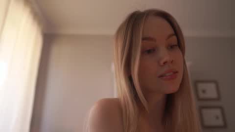 Snapshot of bibi_it_is chatting on 22, 2, 2025 Bibi online show from 22, 2, 2025