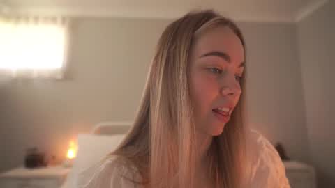 Snapshot of bibi_it_is chatting on 14, 11, 2025 Bibi online show from 14, 11, 2025