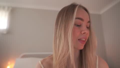 Snapshot of bibi_it_is chatting on 19, 11, 2025 Bibi online show from 19, 11, 2025