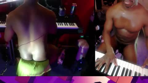 BicepsandFrot online show from 4, 2, 2026