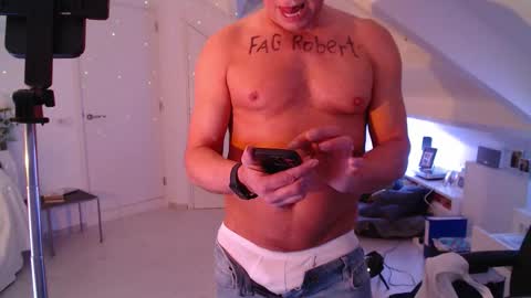 Snapshot of bickel chatting on 2, 12, 2025 Bickel online show from 2, 12, 2025