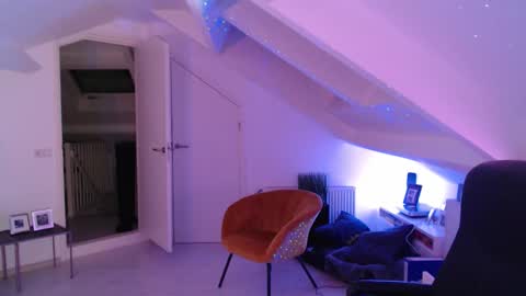 Snapshot of bickel chatting on 19, 12, 2025 Bickel online show from 19, 12, 2025