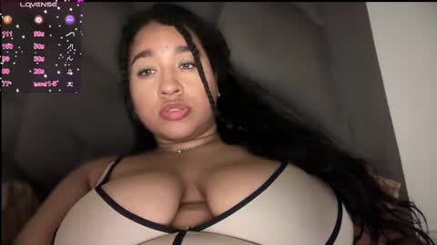 Snapshot of big_boobs_lau chatting on 1, 3, 2025 lau li online show from 1, 3, 2025