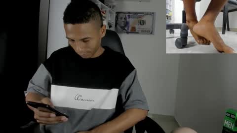 Snapshot of big_master420 chatting on 14, 12, 2025 big_master420 online show from 14, 12, 2025