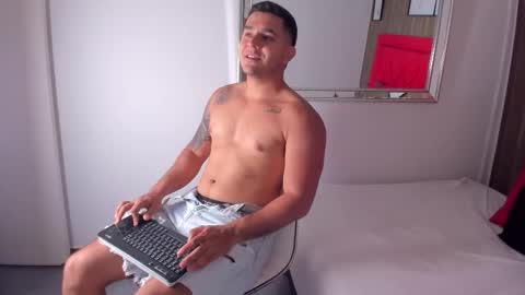 Snapshot of big_tylerr chatting on 19, 9, 2025 Tylerr online show from 19, 9, 2025