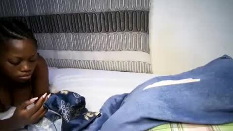 bigass001_ online show from 8, 1, 2025