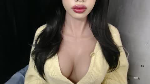 Snapshot of bigboobs_jen chatting on 1, 3, 2026 Jen online show from 1, 3, 2026