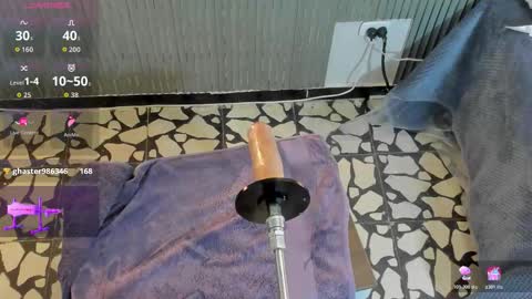 Snapshot of bigboobs_violeta chatting on 18, 11, 2025 VIOLETA online show from 18, 11, 2025