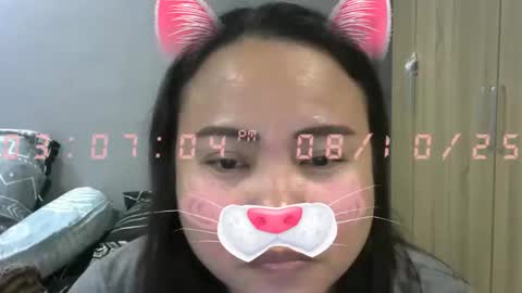 Snapshot of bigboobslyn chatting on 8, 10, 2025 bigboobslyn online show from 8, 10, 2025