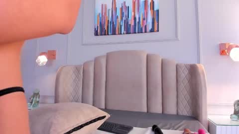   online show from 8, 2, 2025