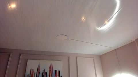   online show from 16, 4, 2026