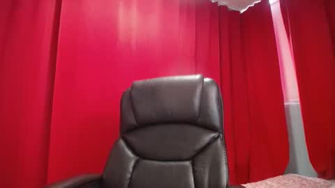 LaraFire online show from 22, 9, 2025