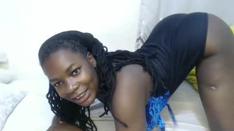 Snapshot of bigboobys123 chatting on 30, 10, 2025 bigboobys123 online show from 30, 10, 2025